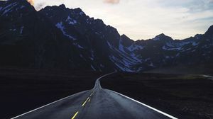 Превью обои дорога, горы, сумерки, природа