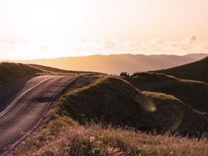 Превью обои дорога, холмистый, рельеф, пейзаж, рассвет