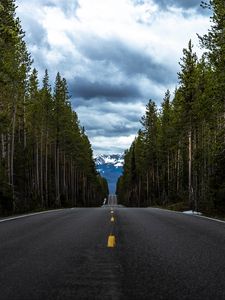 Превью обои дорога, лес, гора, асфальт, природа