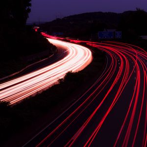 Превью обои дорога, ночь, подсветка, поворот, темный