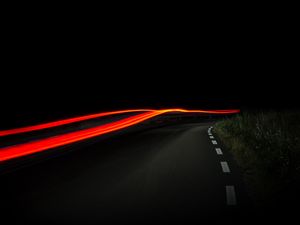 Превью обои дорога, ночь, темный, линия, свет, длинная выдержка