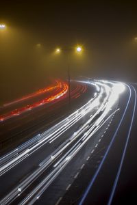 Превью обои дорога, ночь, туман, поворот, огни, длинная выдержка