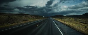 Превью обои дорога, облака, авто, движение