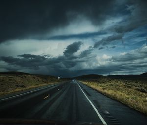 Превью обои дорога, облака, авто, движение
