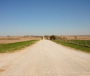 Превью обои дорога, поля, деревья, небо