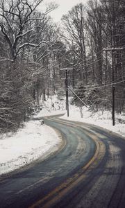 Превью обои дорога, поворот, снег