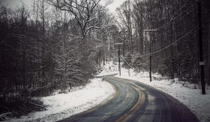 Превью обои дорога, поворот, снег