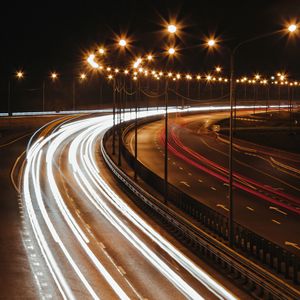 Превью обои дорога, поворот, свет, линии, длинная выдержка, темный