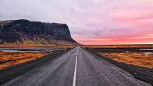 Превью обои дорога, разметка, небо, горы