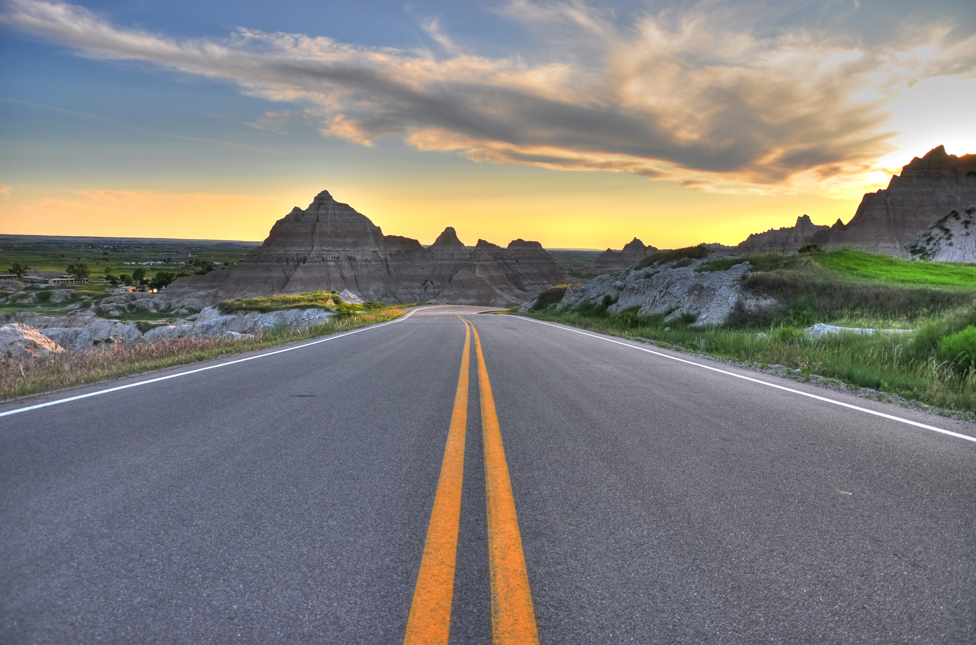 The road ahead. Фон дорога. Дорога в Америке. Дорога горы небо. Хайвей дорога.