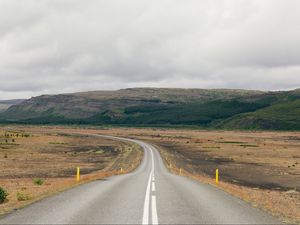 Превью обои дорога, разметка, возвышенности