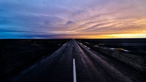 Превью обои дорога, разметка, закат