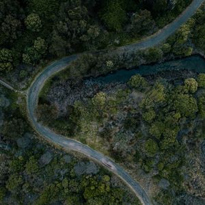 Превью обои дорога, река, деревья, вид сверху