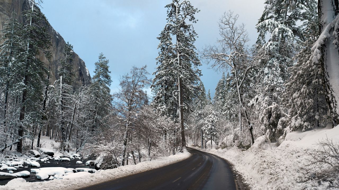 Обои дорога, снег, зима, поворот, долина, пейзаж
