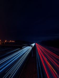 Превью обои дорога, свет, линии, ночной город