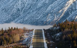 Превью обои дорога, туман, горы, снег, заснеженный