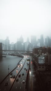 Превью обои дорога, здания, вид сверху, город, туман