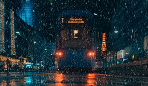 Превью обои дождь, транспорт, город, вечер, ночь