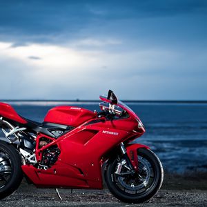 Превью обои ducati, 1098, мотоцикл, море, красный