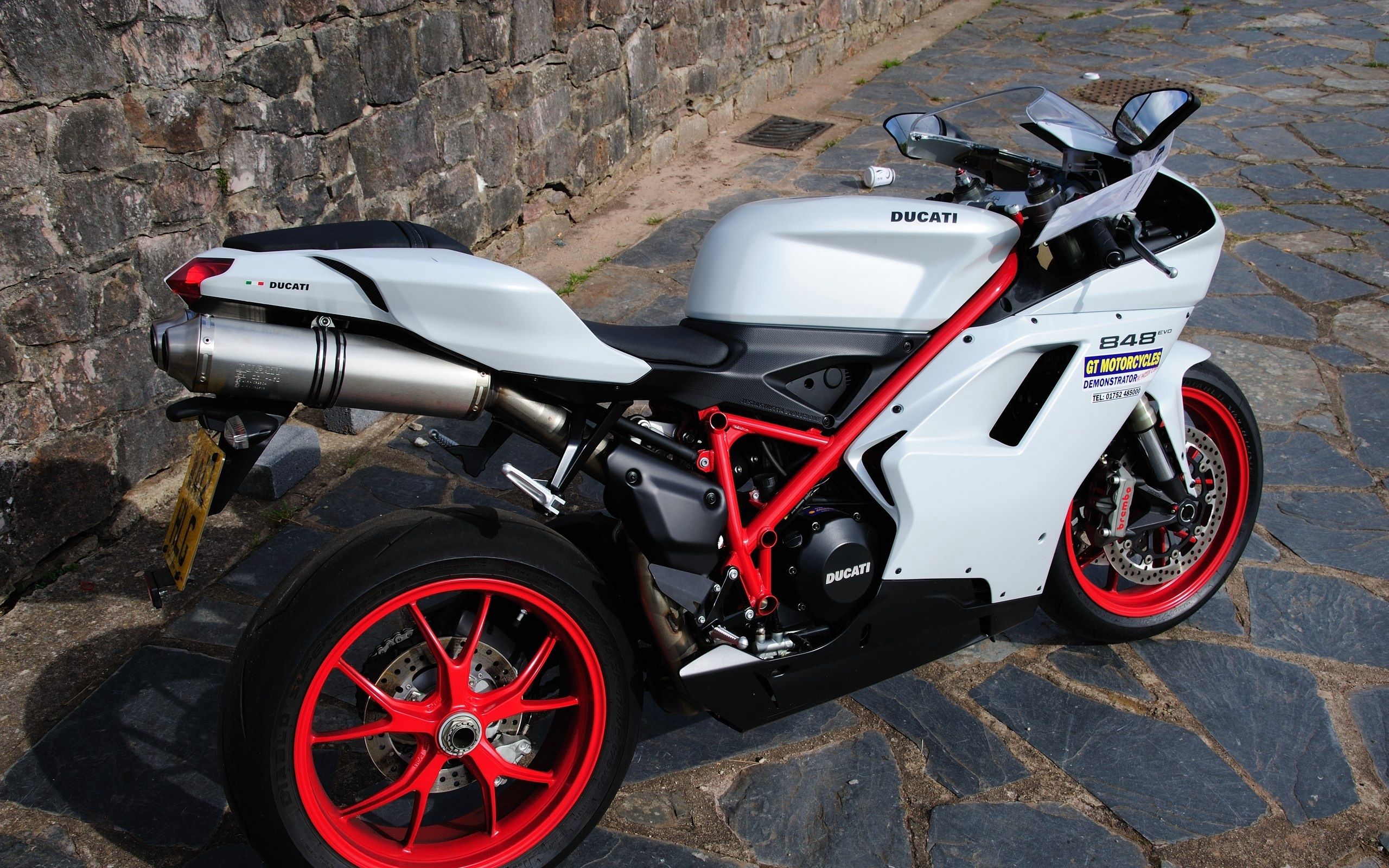 Электромотоцикл Ducati 848