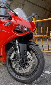 Превью обои ducati, мотоцикл, байк, красный, стоянка, мото