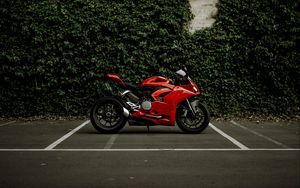 Превью обои ducati panigale v2, ducati, мотоцикл, байк, красный