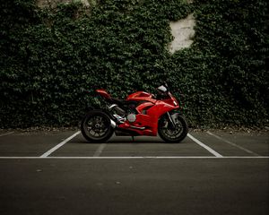 Превью обои ducati panigale v2, ducati, мотоцикл, байк, красный