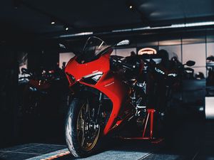 Превью обои ducati panigale v2, ducati, мотоцикл, байк, красный, фара