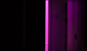 Превью обои дверь, темный, помещение, фиолетовый, свет