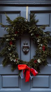Превью обои дверь, венок, украшение, рождество, новый год