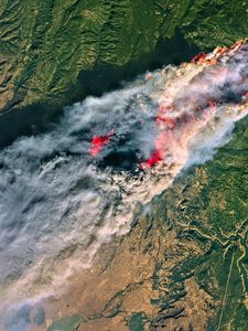 Превью обои дым, огонь, облака, поверхность, вид сверху