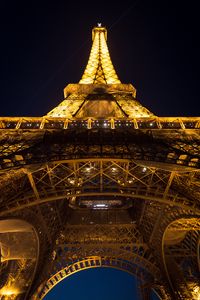 Превью обои эйфелева башня, башня, париж, франция, вид снизу, подсветка