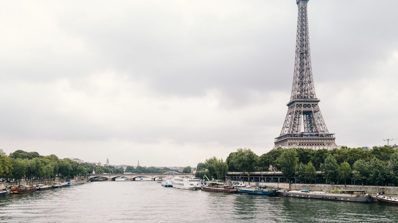 Обои эйфелева башня, париж, франция, река, архитектура