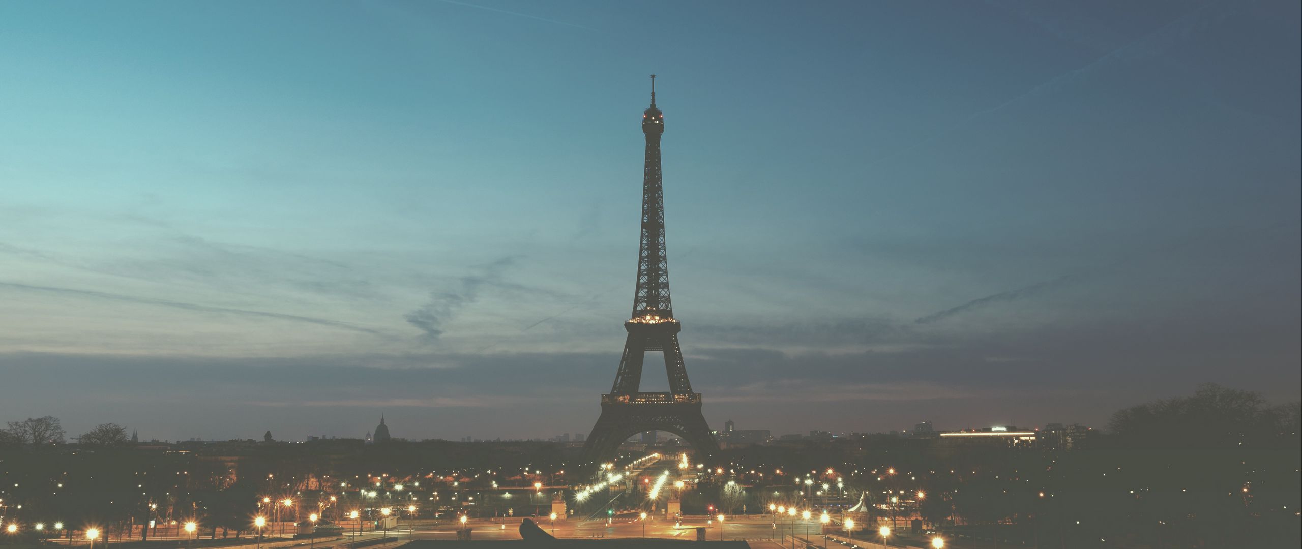 Париж картинки. Игра Париж город огней. Ночной Париж современное искусство. Доброй ночи Париж. Одна ночь в париже