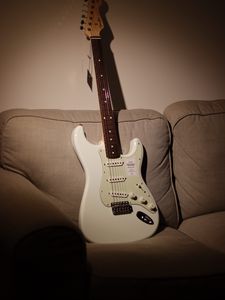 Превью обои электрогитара, гитара, stratocaster, белый, музыкальный инструмент