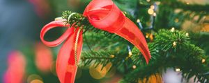 Превью обои елка, бант, гирлянды, украшения, новый год, рождество