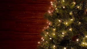 Превью обои елка, гирлянды, рождество, новый год, праздники