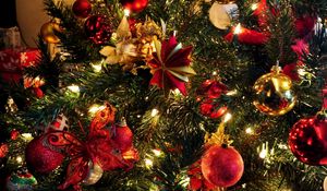 Превью обои елка, игрушки, гирлянда, праздник, новый год, рождество