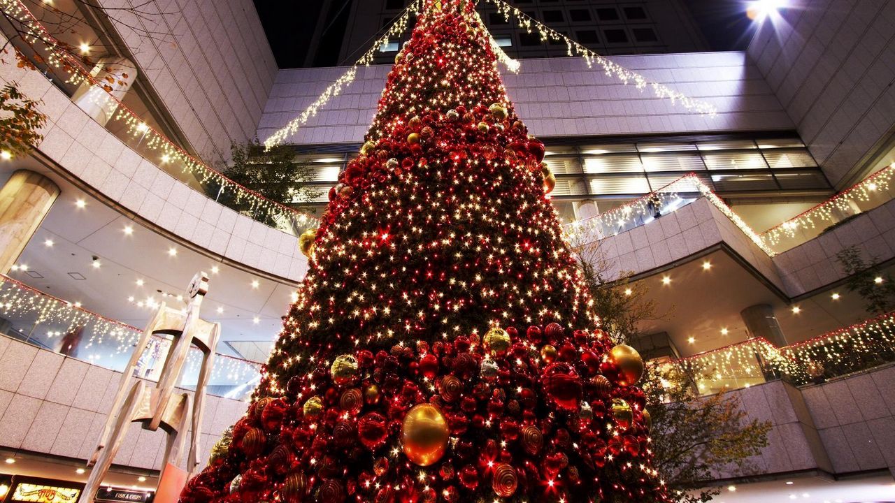 Обои елка, рождество, праздник, игрушки, торговый центр, зал