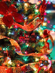 Превью обои елка, украшения, гирлянды, игрушки, новый год, рождество