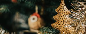 Превью обои елка, украшения, мишура, гирлянда, новый год, рождество