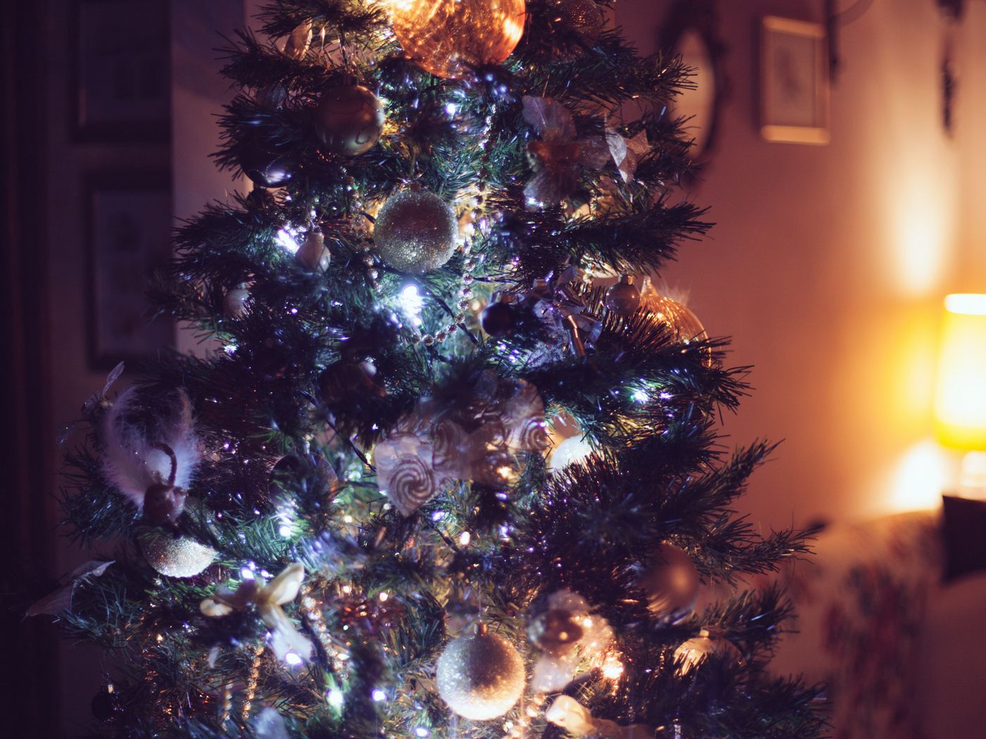 1400x1050 Обои елка, украшения, рождество, новый год