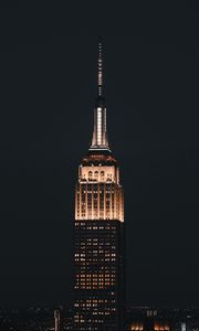 Превью обои empire state building, башня, здание, ночь, архитектура, огни, темный