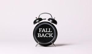 Превью обои fall back, слова, надпись, будильник, часы