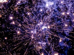 Превью обои фейерверк, искры, дым, фиолетовый