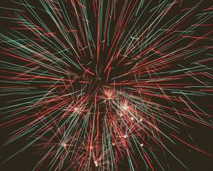 Превью обои фейерверк, салют, искры, разноцветный, ночь, темнота