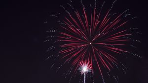 Превью обои фейерверк, салют, праздник, ночь, небо