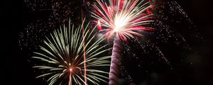 Превью обои фейерверк, взрывы, искры, огни, праздник
