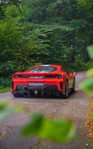 Превью обои ferrari, автомобиль, спорткар, вид сзади, красный