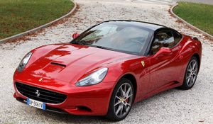 Превью обои ferrari california, ferrari, красный, вид сбоку, авто